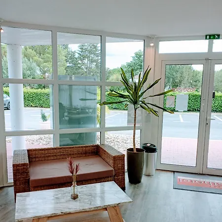 Fasthôtel - Saint Emilion Est 2* Montcaret
