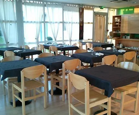ホテル Fasthotel - Saint Emilion Est 2*